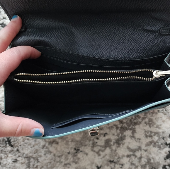 *SOLD* COACH Turnlock Crossbody Navy Saffiano Leather Chain Strap with Charm - Picture 3 of 9